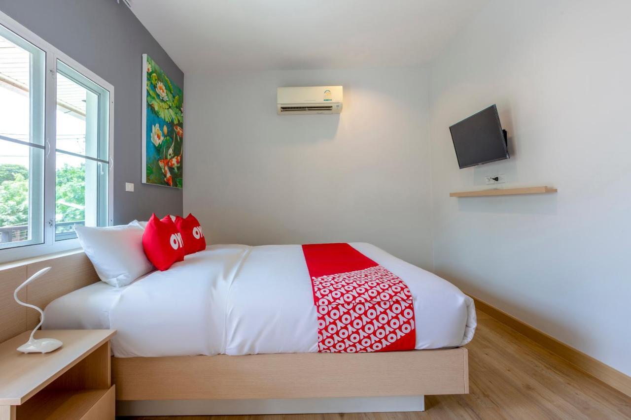 Oyo 1053 Bloom Guest House Чіангмай Екстер'єр фото