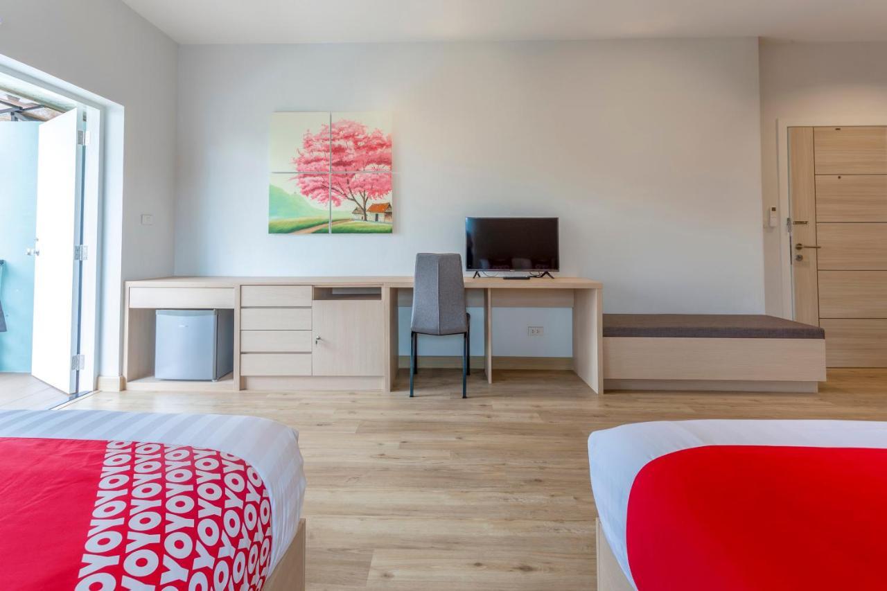 Oyo 1053 Bloom Guest House Чіангмай Екстер'єр фото