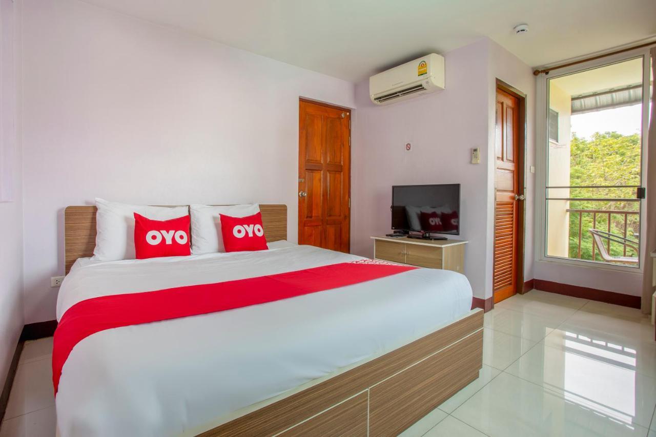 Oyo 1053 Bloom Guest House Чіангмай Екстер'єр фото