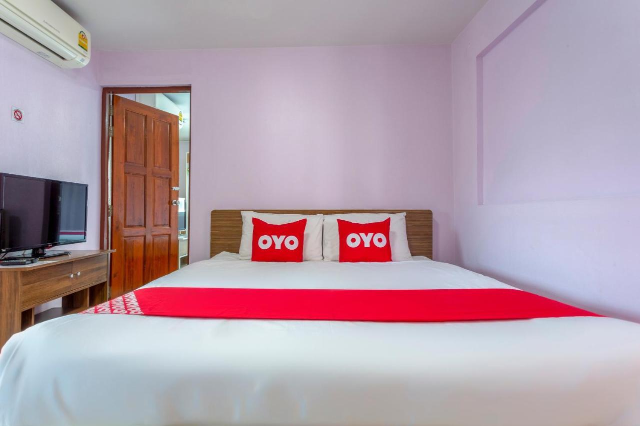 Oyo 1053 Bloom Guest House Чіангмай Екстер'єр фото