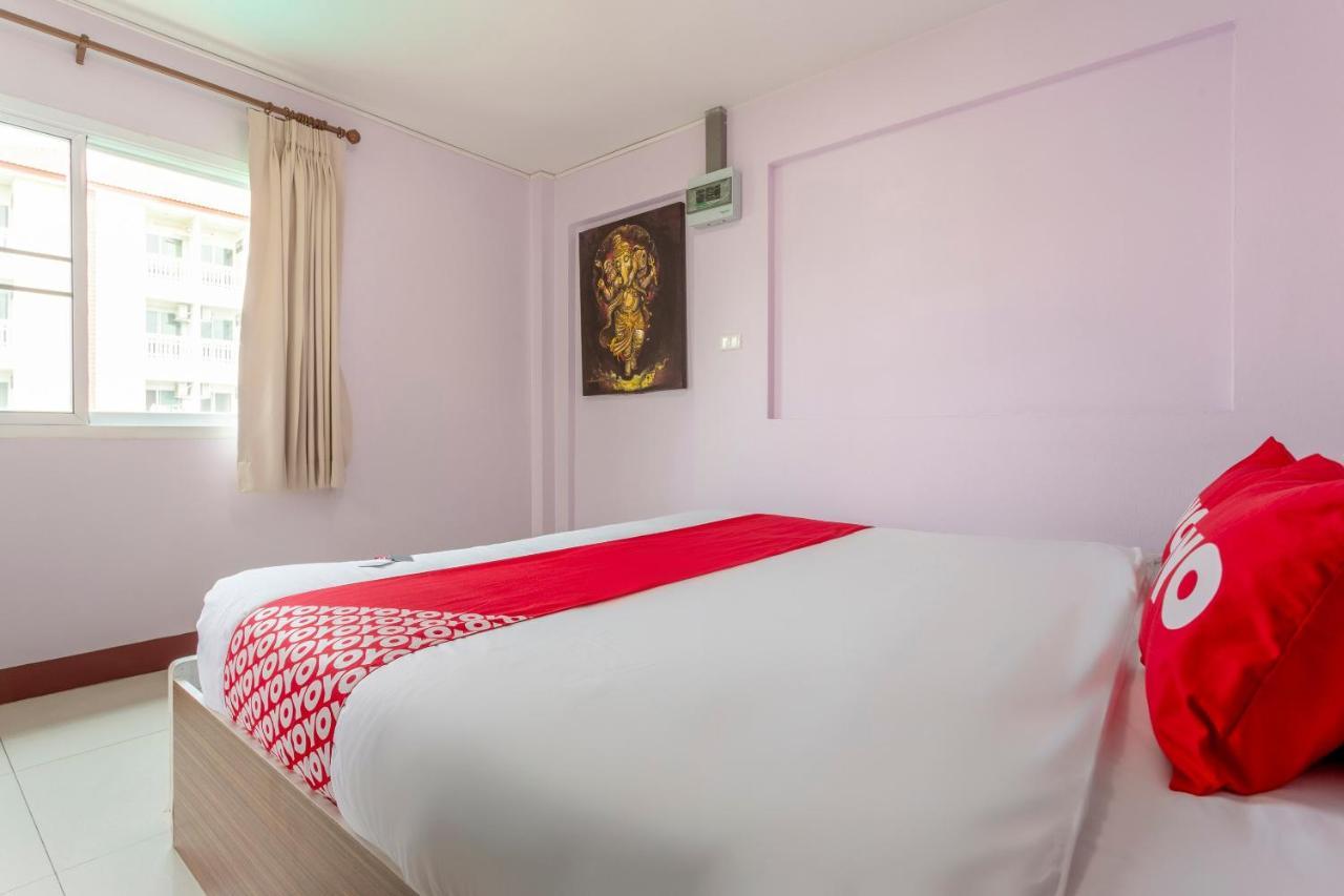 Oyo 1053 Bloom Guest House Чіангмай Екстер'єр фото