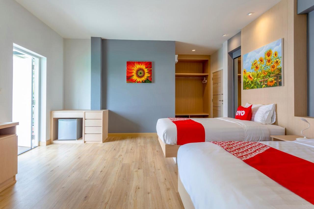 Oyo 1053 Bloom Guest House Чіангмай Екстер'єр фото