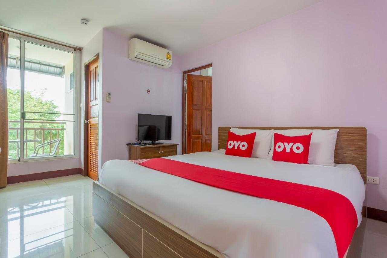 Oyo 1053 Bloom Guest House Чіангмай Екстер'єр фото