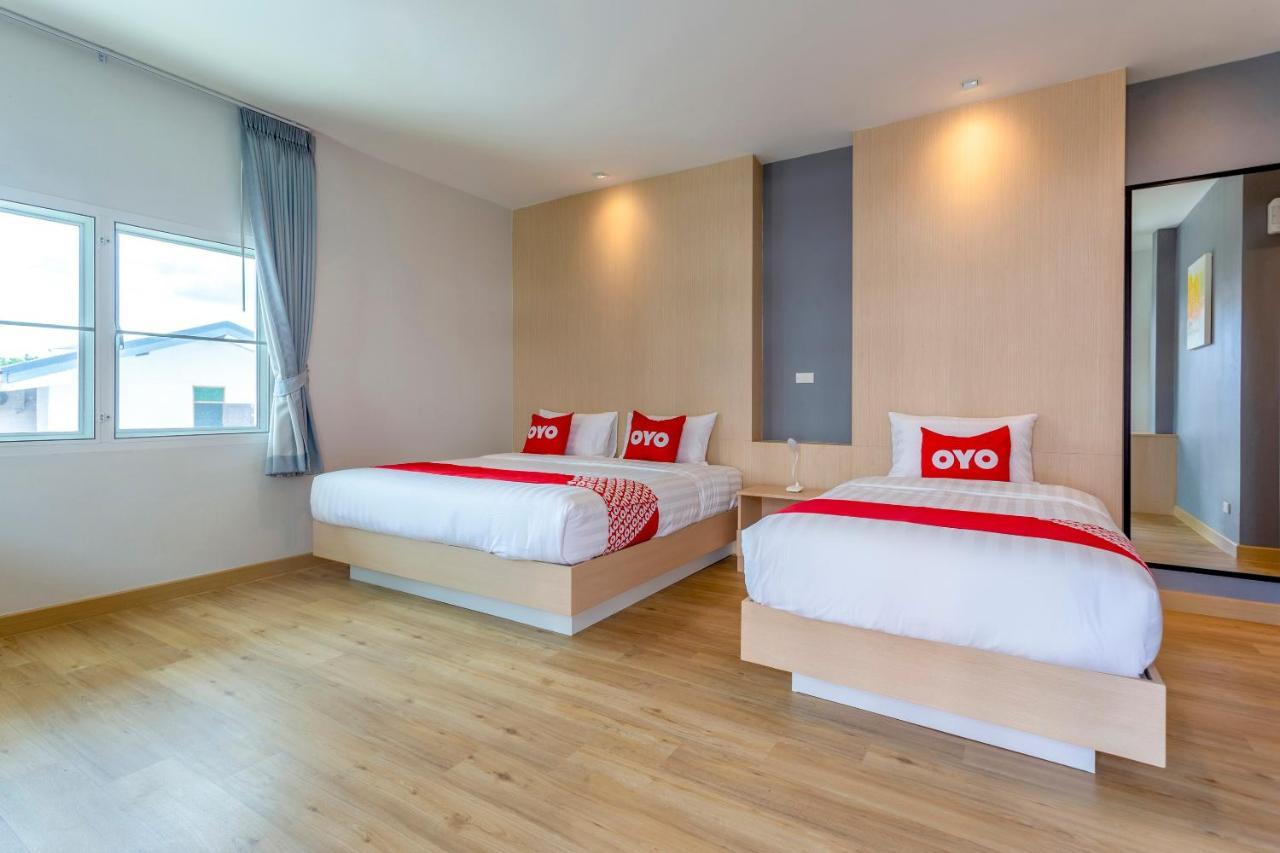 Oyo 1053 Bloom Guest House Чіангмай Екстер'єр фото