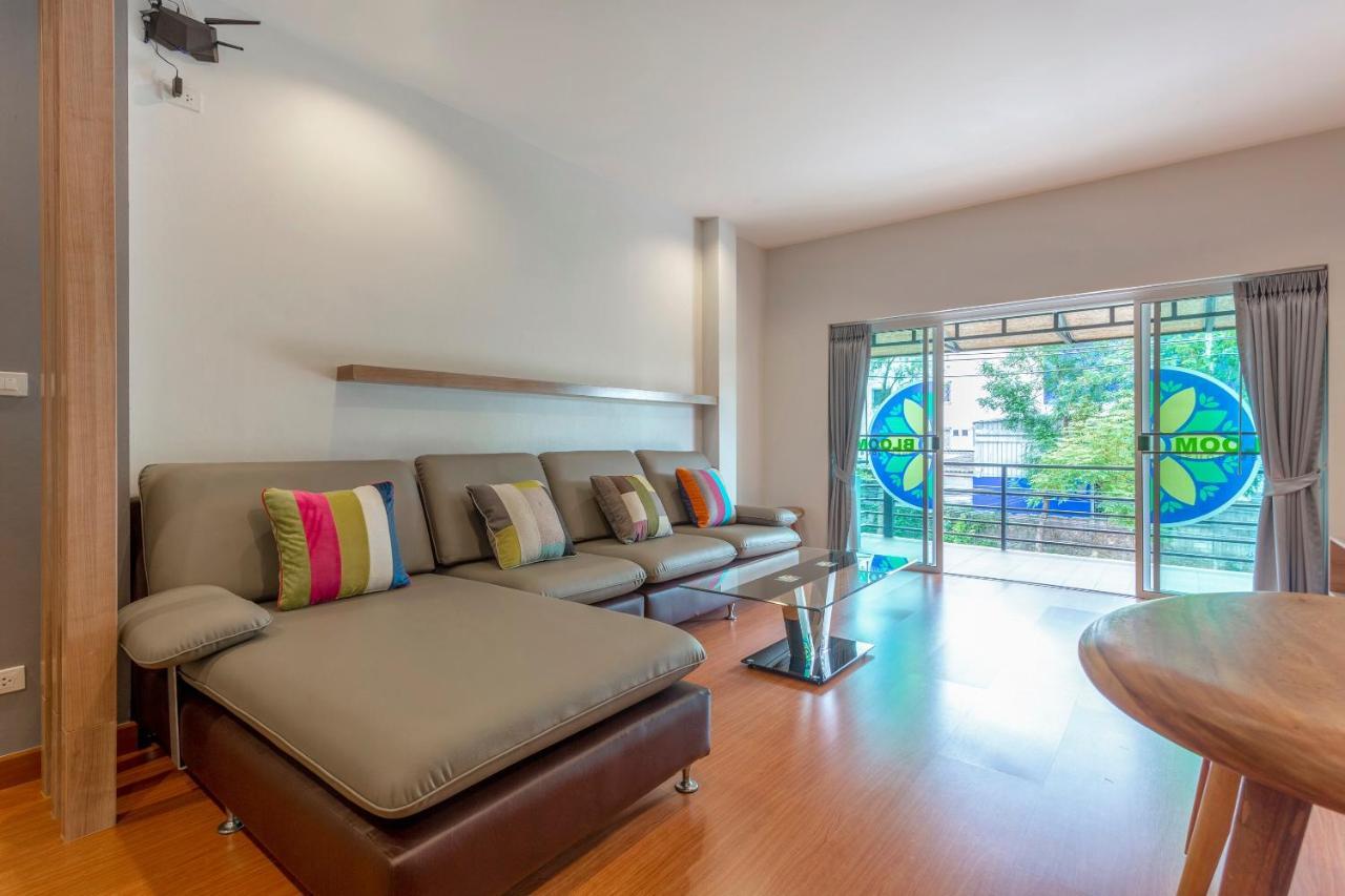 Oyo 1053 Bloom Guest House Чіангмай Екстер'єр фото