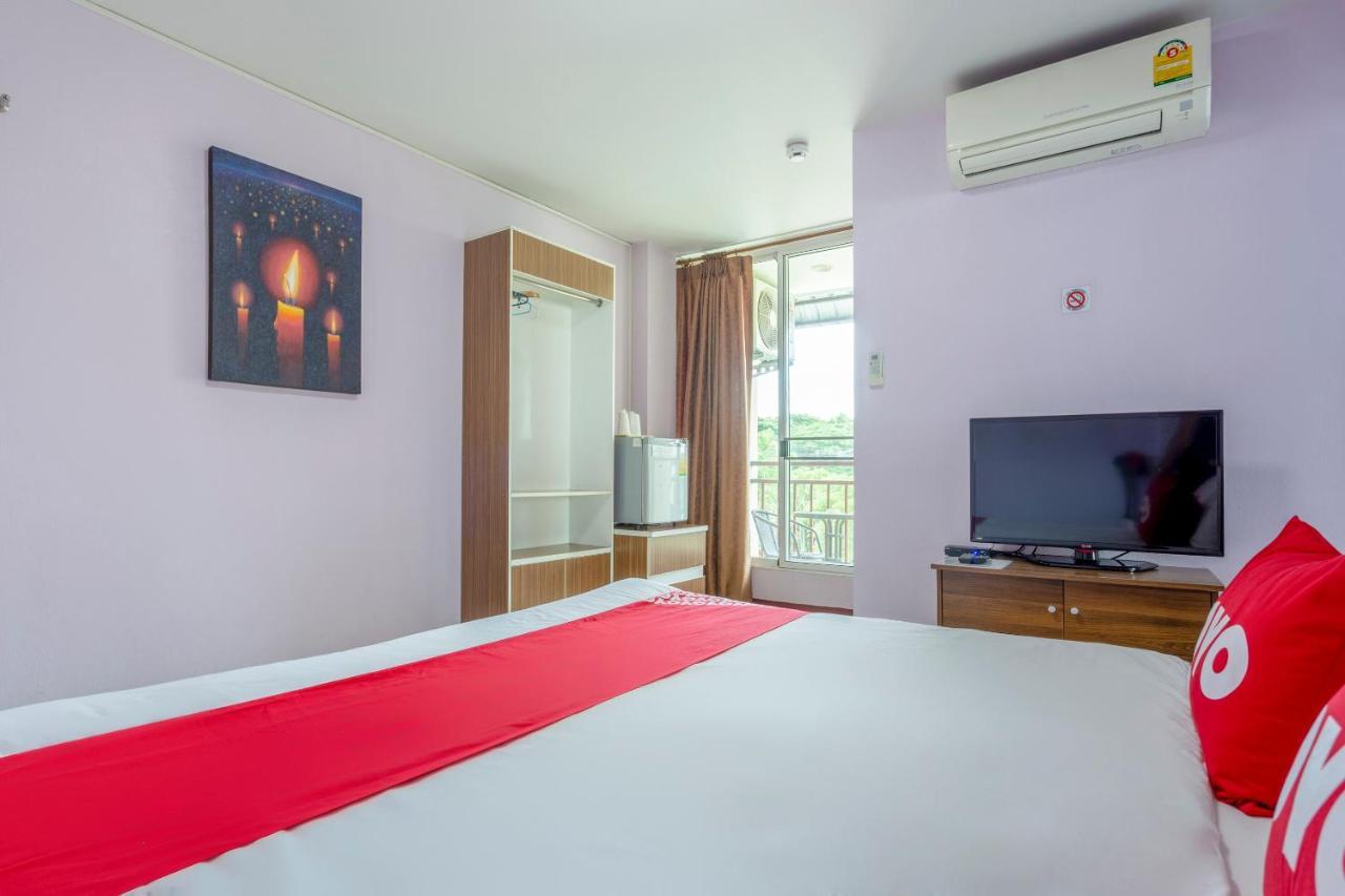 Oyo 1053 Bloom Guest House Чіангмай Екстер'єр фото