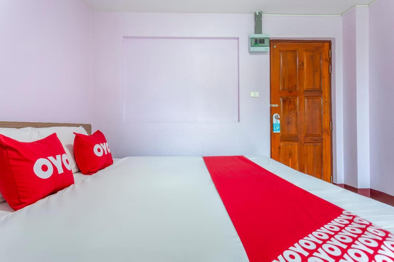 Oyo 1053 Bloom Guest House Чіангмай Екстер'єр фото