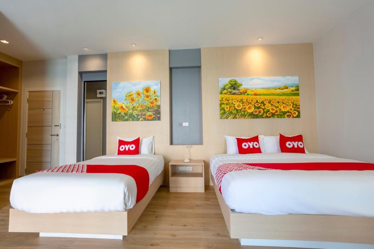 Oyo 1053 Bloom Guest House Чіангмай Екстер'єр фото
